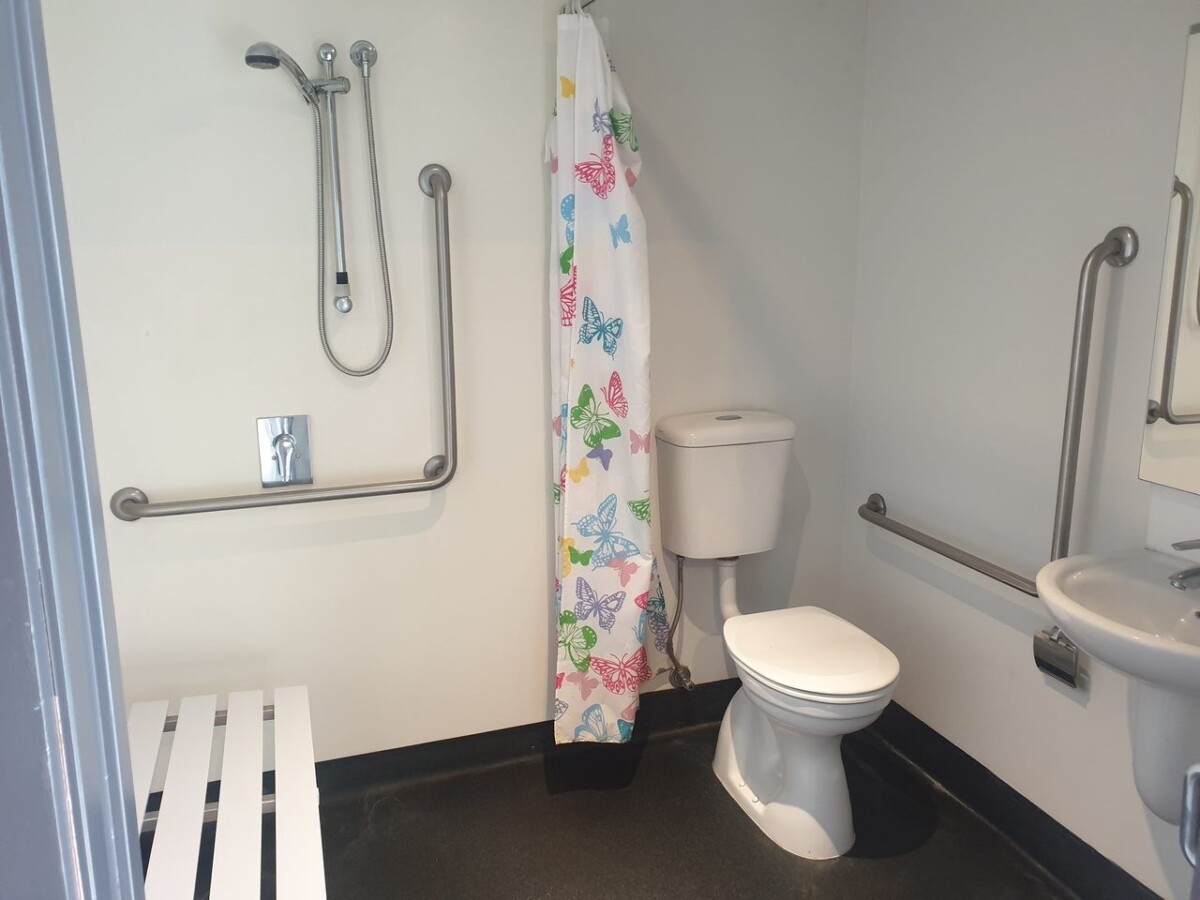 Auckland Girls Grammar school zone, Lease hold 1 bed 1 bath studio apartment, Prime CBD close to transport, dining and amenities, 701/133 Beach Road, Auckland Central, Auckland