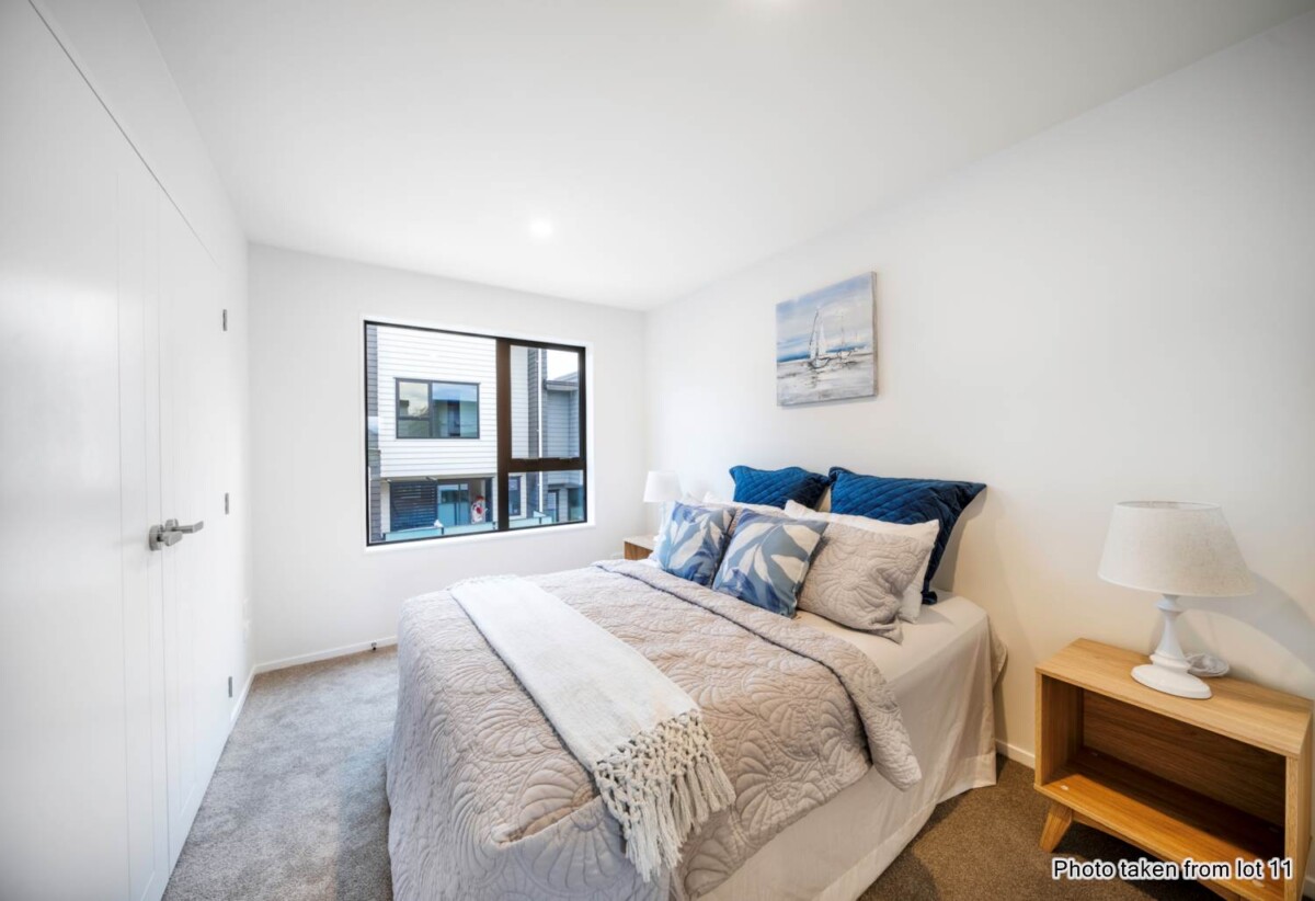 Brandnew 2 beds + 1 flexi room 1.5 baths home with garage, Walk to Woolworths, Pak’nSave, and the bus stop, 0.5 km to Howick Primary School, 0.7 km to Howick Intermediate, 0.8 km to Pakuranga College, 3/630 Pakuranga Road, Howick, Auckland