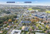 Last One ! Offers Below CV will be considered, brandnew freehold 4 beds 3.5 baths home with garage, no body corp fee, 10-Year Master Build Guarantee , walks to schools and shops, 7D Liston Street, Northcote, Auckland