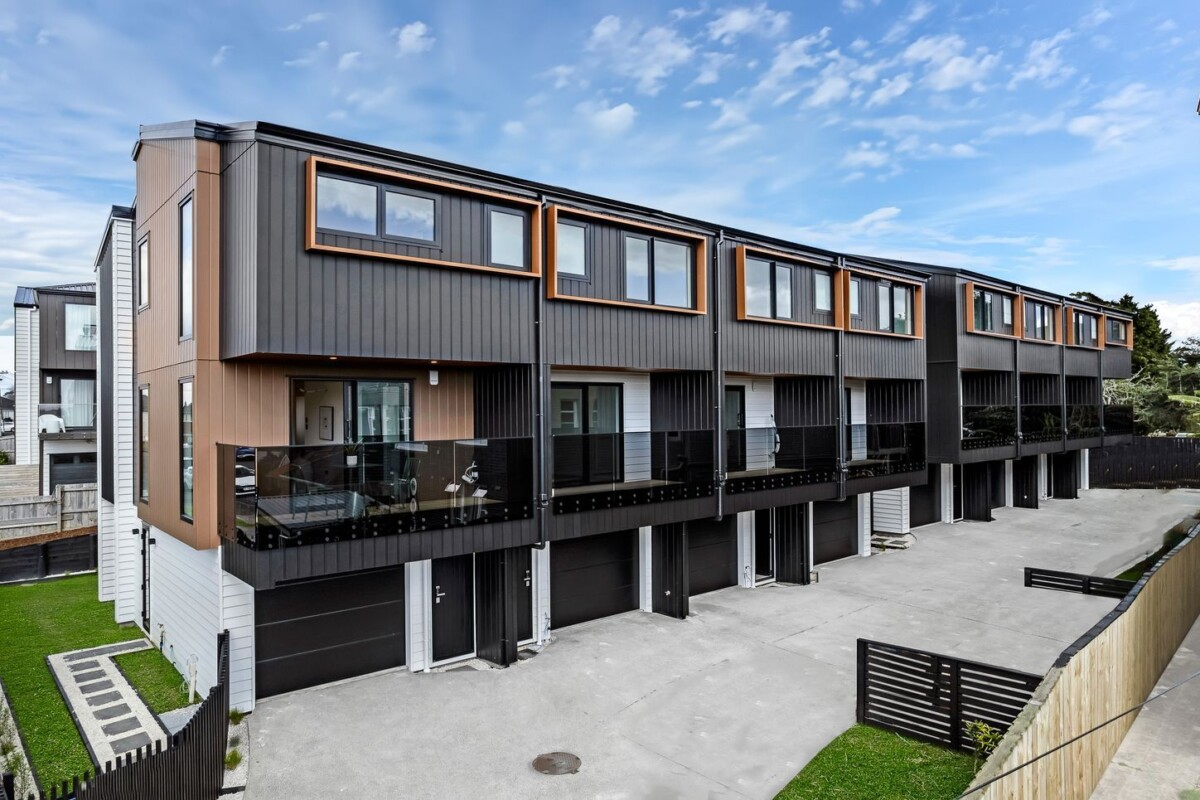 10-year Stamford Building Warranty Insurance, Brandnew freehold 4 beds 3 baths home with garage, minutes from Panmure Basin, Tamaki River, local parks, Lot 6/53 Court Crescent, Panmure, Auckland