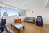Vendor Relocating – Urgent Sale, 3 beds house on 434m2 section, Albany school zone, minutes to Albany Mall, motorway access, 118 Sunset Road, Unsworth Heights, Auckland