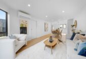 Mt Roskill Grammar school zone, 10-Year Master Builders Guarantee, 134m2 brandnew 3 beds 2.5 bath home, Private backyard with lawn and deck, close to schools, shops, park, with garage on 131m2 section, 1/728 Richardson Road, Hillsborough, Auckland
