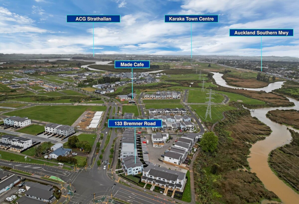 Vendor ready to deal, Brandnew 4 beds 2.5 baths home with car park, close to shops, schools, and motorway access, 135 Bremner Road, Karaka, Auckland