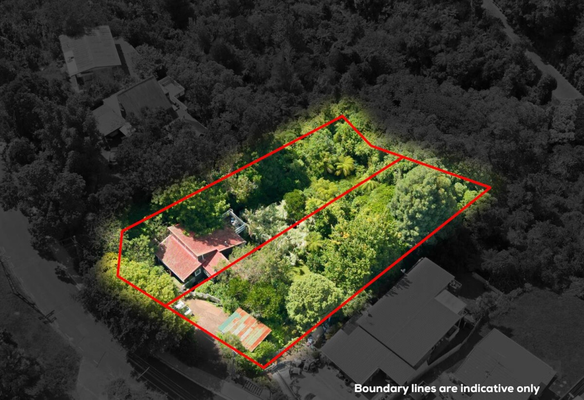Motivated vendor, 2 properties on 1621m2, dual size, sea views, 60 & 62 Gilletta Road, Mt Roskill, Auckland