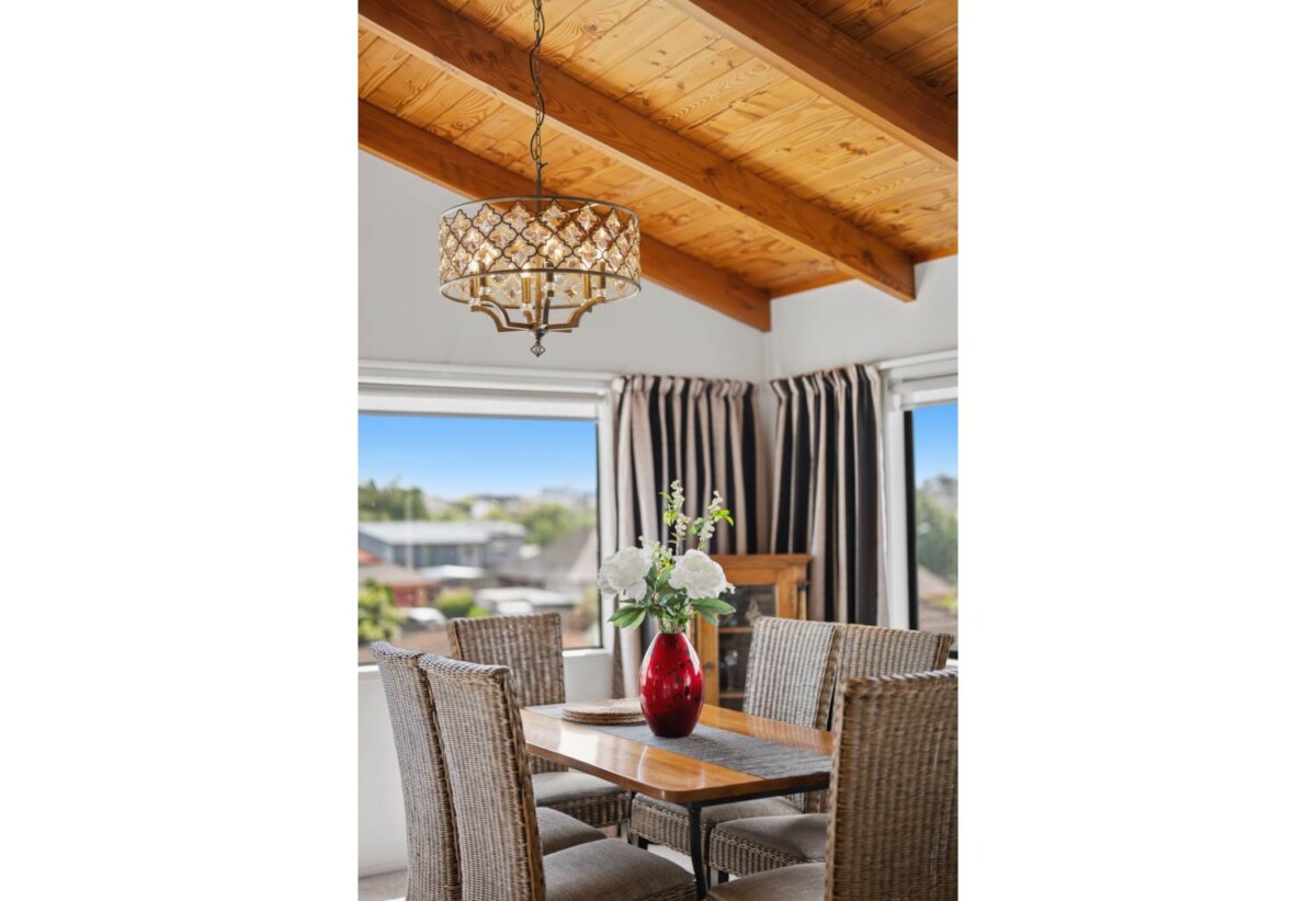 200m2 3 beds house on 554m2 section, with downstairs large rumpus room with its own kitchenette, close to schools, shops, beach, 72A Elliot Street, Howick, Auckland