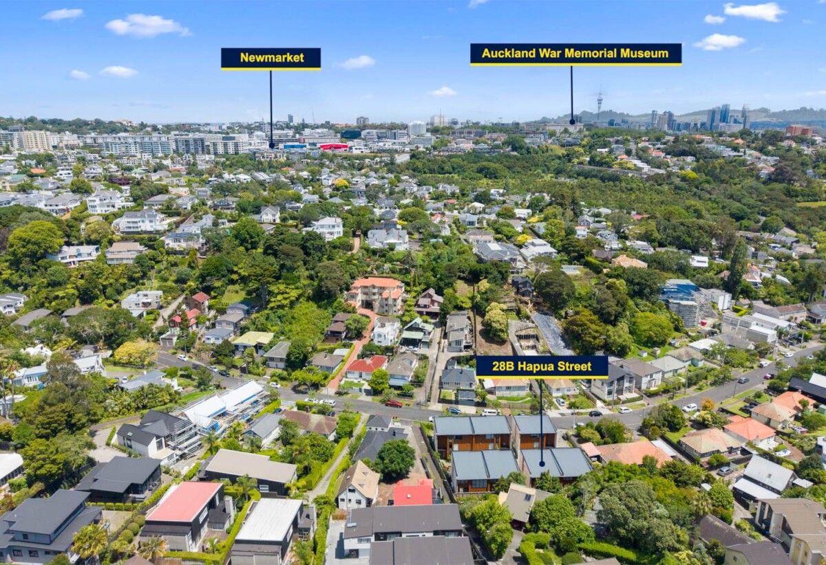 Double grammar schools zone, 219m2 Freehold 5 beds 4 baths home with double garage, 3 ensuites, 1.5 km to Epsom Girls’ Grammar School, 1.9 km to Auckland Grammar, 28B Hapua Street, Remuera, Auckland