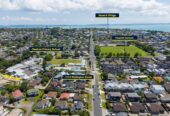 Brick and tile 2 beds home, close to Howick Village, schools, beach, 0.1 km to Owairoa School, 0.7 km to Howick Intermediate, 1.4 km to Howick College, 1/115 Wellington Street, Howick, Auckland