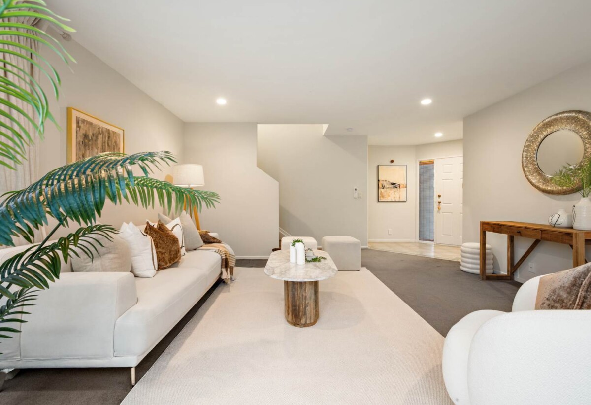 Once in 9 years, Fletcher-Built 3 beds 2.5 bath house on 314m2 section, 0.8 km to Botany Downs Secondary College and Willowbank School (Howick), 19D Claremont Way, East Tamaki Heights, Auckland