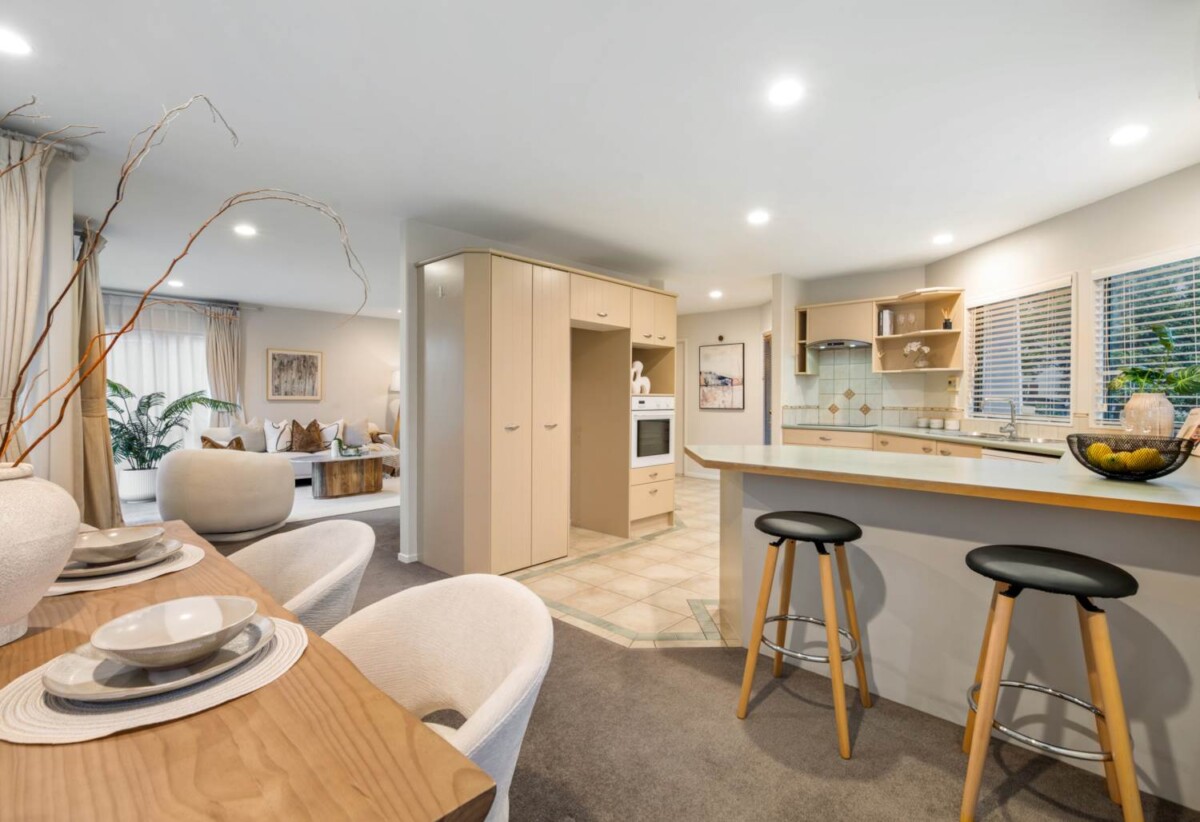 Once in 9 years, Fletcher-Built 3 beds 2.5 bath house on 314m2 section, 0.8 km to Botany Downs Secondary College and Willowbank School (Howick), 19D Claremont Way, East Tamaki Heights, Auckland