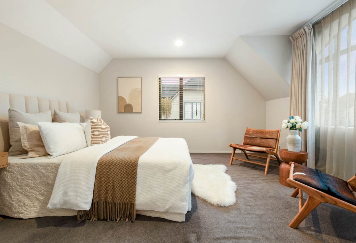 Once in 9 years, Fletcher-Built 3 beds 2.5 bath house on 314m2 section, 0.8 km to Botany Downs Secondary College and Willowbank School (Howick), 19D Claremont Way, East Tamaki Heights, Auckland
