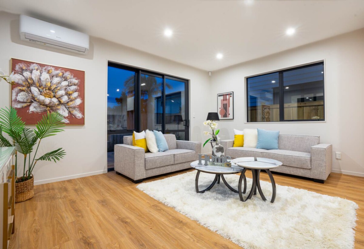 Price Reduced – The Developer Is Ready to Meet the Market, brandnew standalone 2 beds 2.5 baths home with 6m2 study room, walks to Hunters Plaza, , 4/17 Rose Road, Papatoetoe, Auckland