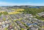 Vendors have relocated and want it sold, Walks to Ormiston school, 6 beds house on 425 m2 with 2 beds granny, 26 Castlederg Drive, Flat Bush, Auckland