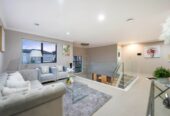 Vendors have relocated and want it sold, Walks to Ormiston school, 6 beds house on 425 m2 with 2 beds granny, 26 Castlederg Drive, Flat Bush, Auckland
