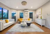Vendors have relocated and want it sold, Walks to Ormiston school, 6 beds house on 425 m2 with 2 beds granny, 26 Castlederg Drive, Flat Bush, Auckland