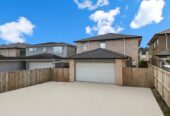 Brick and Tile 6 beds 5.5 baths house on 384m2 section, with MORE parking and 2-beds granny, close to schools, shopping centres, 9 Fong Road, Flat Bush, Auckland