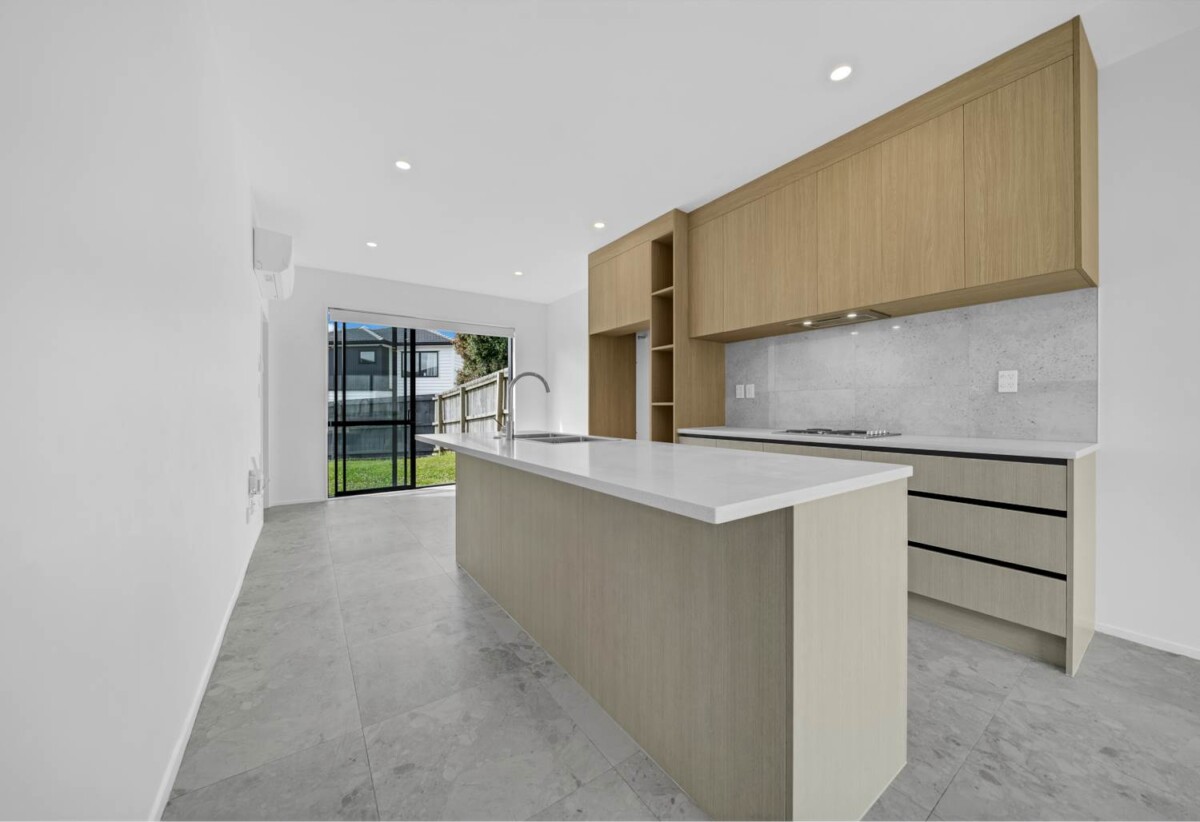 121m2 3 beds home on 164m2 section, with garage and big backyard, close to schools, shopping centres, parks, motorway access, 22B Tui Crescent, Manurewa, Auckland