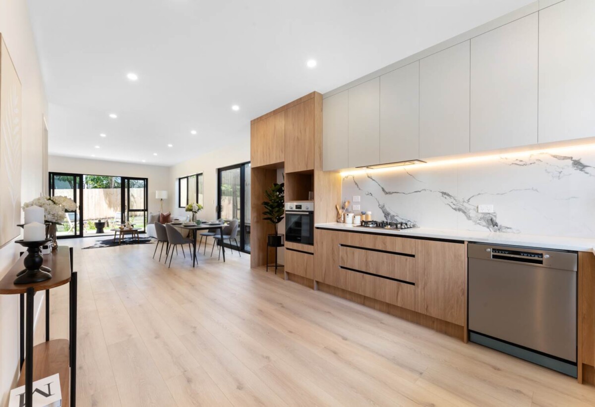 Move-in ready, 162m2 brandnew standalone 5 beds house on 213m2 section, close to schools shopping centres, motorway access, 2B Patrice Place, Massey, Auckland
