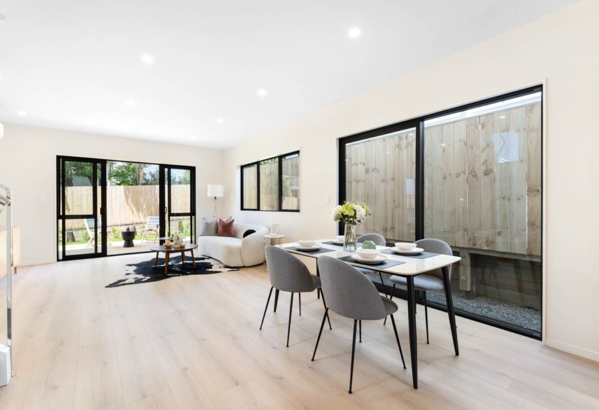 Move-in ready, 162m2 brandnew standalone 5 beds house on 213m2 section, close to schools shopping centres, motorway access, 2B Patrice Place, Massey, Auckland