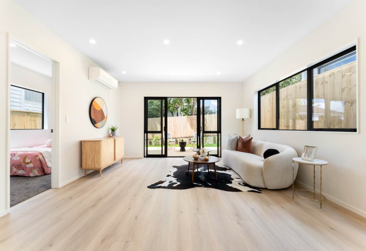 Move-in ready, 162m2 brandnew standalone 5 beds house on 213m2 section, close to schools shopping centres, motorway access, 2B Patrice Place, Massey, Auckland