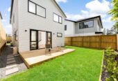 Move-in ready, 162m2 brandnew standalone 5 beds house on 213m2 section, close to schools shopping centres, motorway access, 2B Patrice Place, Massey, Auckland
