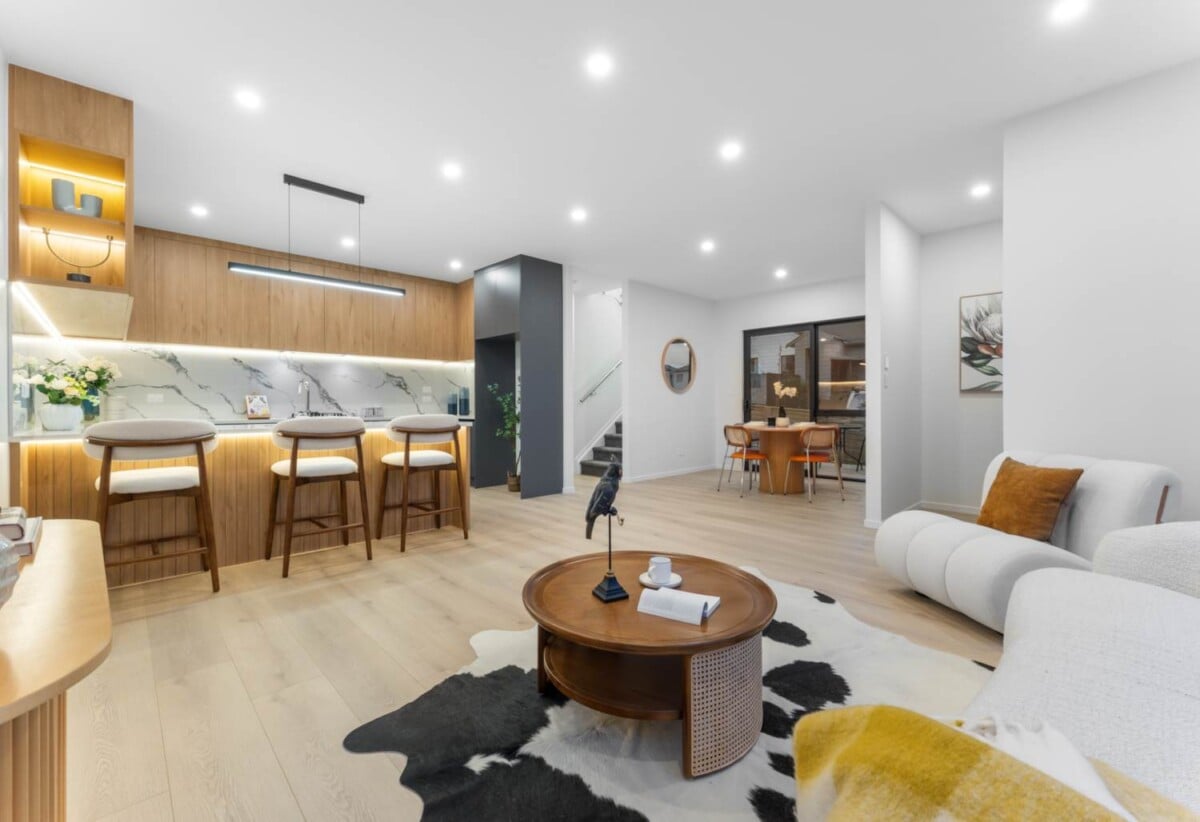 Move-in ready, brandnew standalone 4 beds house, close to schools shopping centres, motorway access, 2A Patrice Place, Massey, Auckland