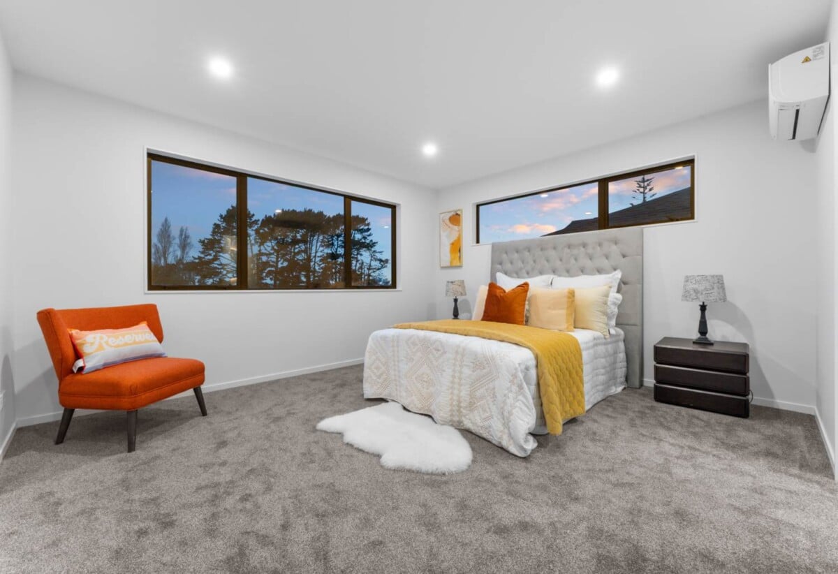 Move-in ready, brandnew standalone 4 beds house, close to schools shopping centres, motorway access, 2A Patrice Place, Massey, Auckland