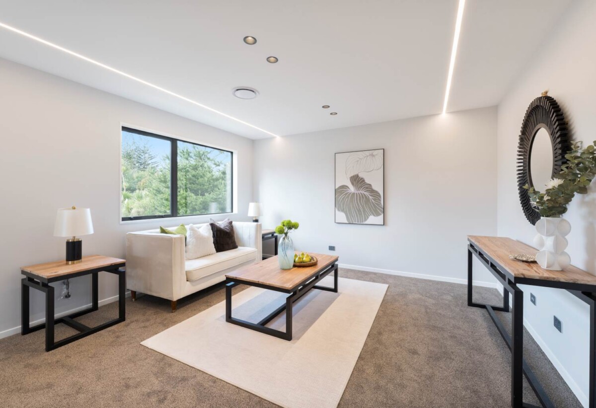 10 Years Master Build, brandnew 5 bed 3.5 baths house with garage and 2 ensuites, 0.4 km to Mangapikopiko School, 1.4 km to Rosehill Intermediate, 1.6 km to Rosehill College, 19 Taipahitini Road, Karaka, Auckland