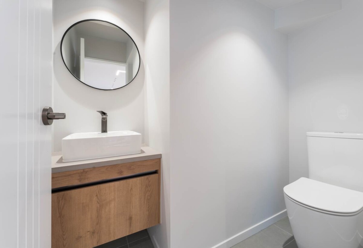 10 Years Master Build, brandnew 5 bed 3.5 baths house with garage and 2 ensuites, 0.4 km to Mangapikopiko School, 1.4 km to Rosehill Intermediate, 1.6 km to Rosehill College, 19 Taipahitini Road, Karaka, Auckland