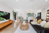 Move-in ready, brick and tile 3 beds 1.5 baths house on 323m2 section, 0.7 km to Pakuranga College, 0.9 km to Macleans Primary School, 1.1 km to Bucklands Beach Intermediate, 197 Gills Road, Half Moon Bay, Auckland