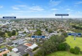 Move-in ready, brick and tile 3 beds 1.5 baths house on 323m2 section, 0.7 km to Pakuranga College, 0.9 km to Macleans Primary School, 1.1 km to Bucklands Beach Intermediate, 197 Gills Road, Half Moon Bay, Auckland