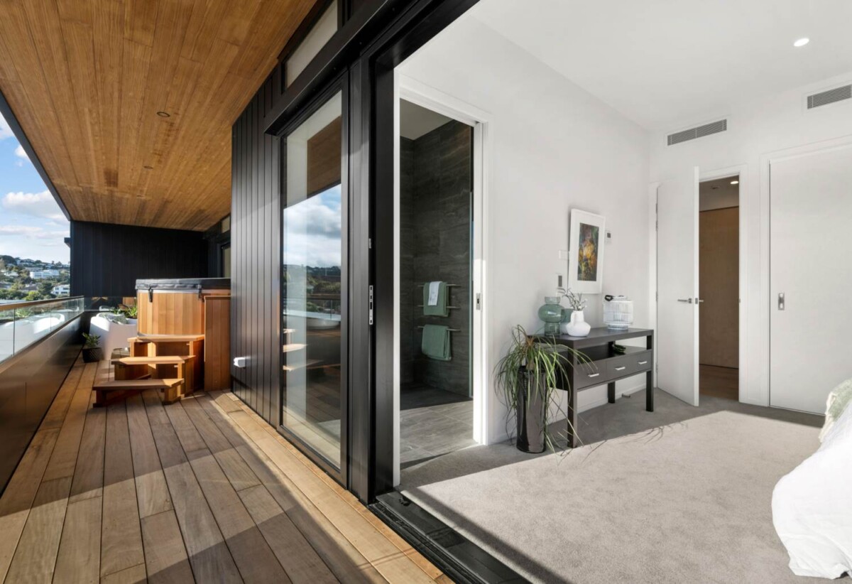 2 beds 2 baths apartment with a big office and double garage, Underfloor heating in both bathrooms , walks to Browns Bay Beach, shops, schools, 05 km to Browns Bay School, 503/32 Anzac Road, Browns Bay, Auckland