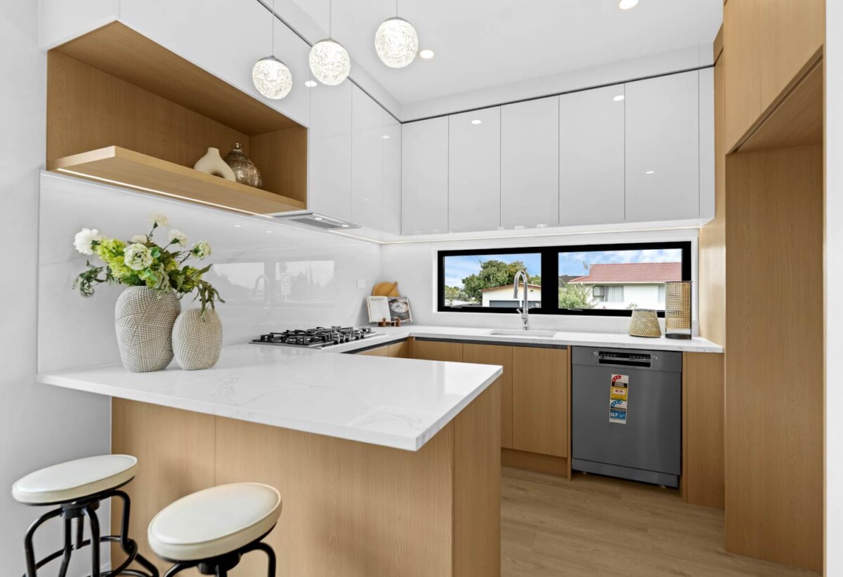 BBI school zone, Brandnew standalone 4 beds 2.5 baths house, Just minutes to Highland Park Shopping Centre, Pak’nSave, Woolworths, , 0.2 km to Macleans Primary School, 1.2 km to Pakuranga College, Lot 3/91 Gills Road, Bucklands Beach, Auckland