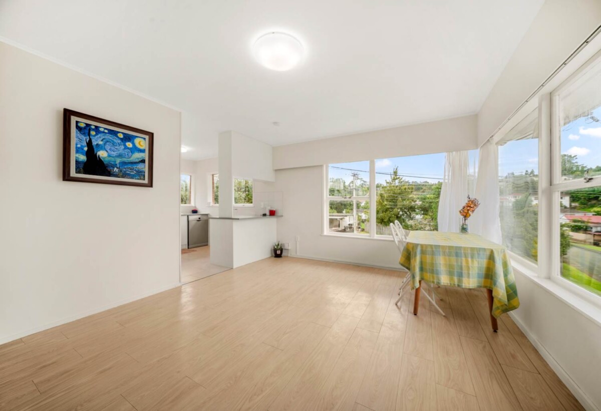 One Title, Double Income, moeve-in ready, Brick and tile two separate 2-beds 1 bath 1 garage dwellings on 675m2 section, walks to Glenfield Mall, schools, 49 Peach Road, Glenfield, Auckland