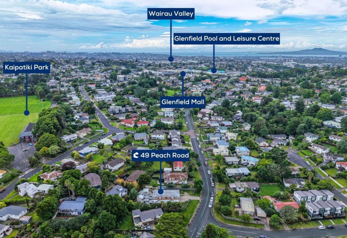 One Title, Double Income, moeve-in ready, Brick and tile two separate 2-beds 1 bath 1 garage dwellings on 675m2 section, walks to Glenfield Mall, schools, 49 Peach Road, Glenfield, Auckland