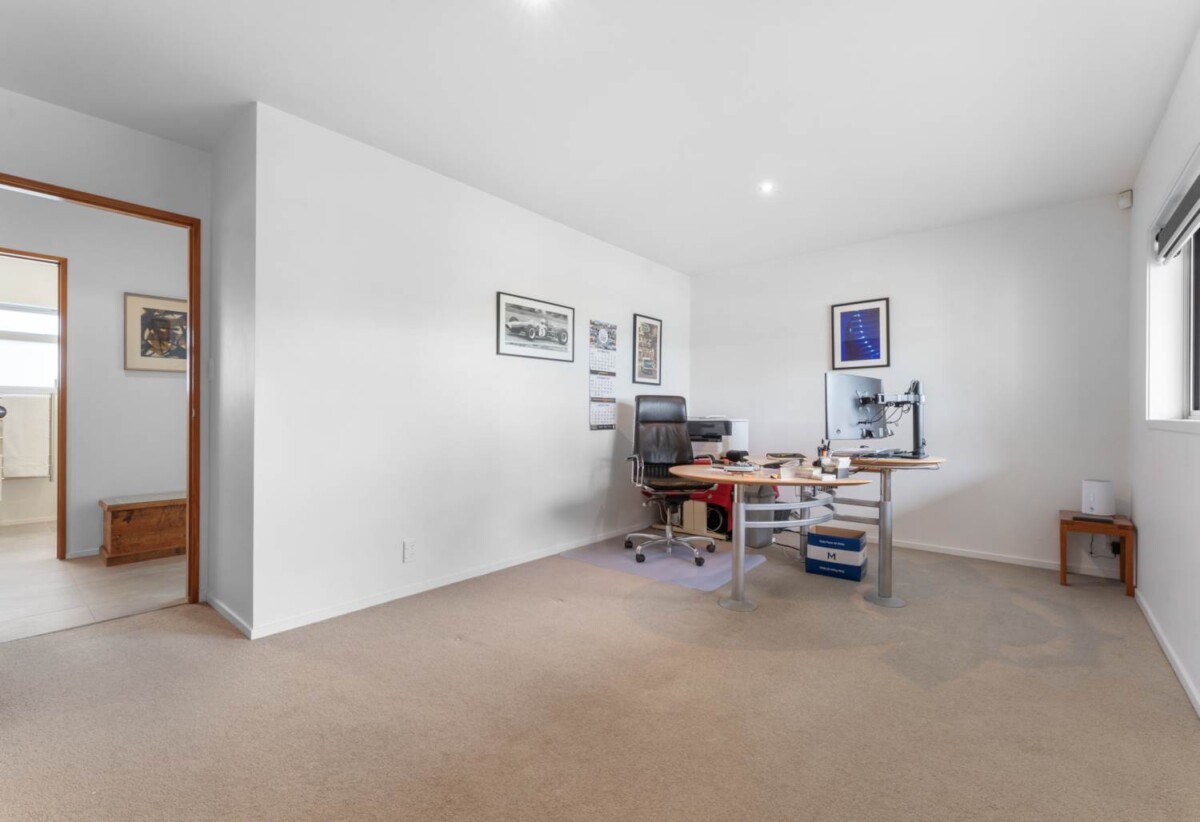 180 degrees sea views, 310m2 4 beds 3 baths house on 750m2 section, a high-stud, oversized rumpus room, a covered built-in spa, new solid weatherboard cladding, new double-glazed windows, and new CCC, 1 km to Hobsonville School, 29 Oakpark Place, West Harbour, Auckland