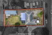 779m2 land, 4 beds 3 baths house (3 beds 2 beds house + 1 bed 1bath sleepout), All the windows have been replaced with aluminium jornery and double glazing ( including the sleepout), 0.2 km to Tamaki School, 9 Larsen Road, Panmure, Auckland