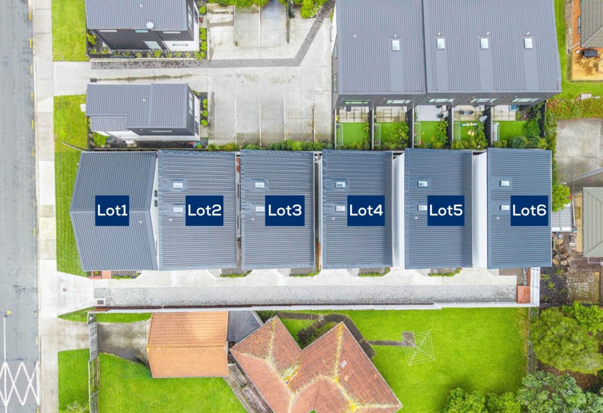 Brandnew standalone 3 beds 2.5 baths home with garage, 0.5 km to Matipo Road School, 0.6 km to Te Atatu Intermediate, Lot 2/49 Neil Avenue, Te Atatu Peninsula, Auckland