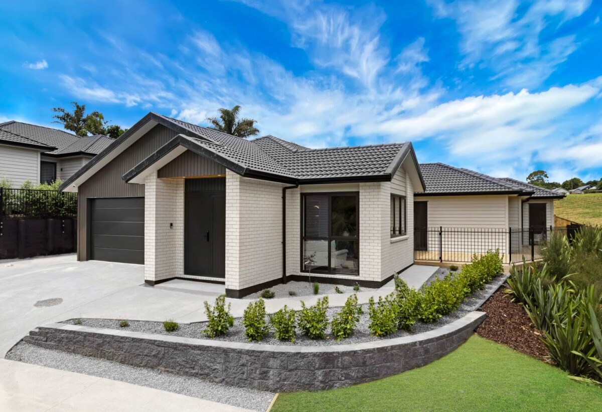 Two legal kitchens, brandnew 5 beds (3+2 or 4+1) 3.5 baths house, A self-contained wing with its own legal kitchen and living area, 75 Rongoa Maori Way, Pukekohe, Auckland