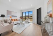 Brandnew standalone 4 beds 2.5 baths home with garage, close to Glen Innes Train Station, PaknSave Supermarket, local shops, schools, beach, 0.5 km to Glen Innes School, 3/65 Apirana Avenue, Glen Innes, Auckland