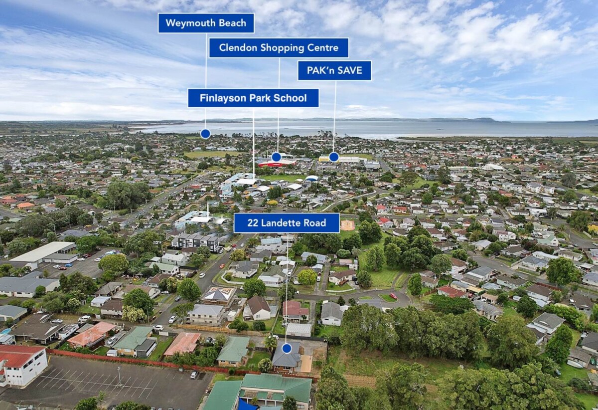 Renovated Brick and tile 3 beds house on 493m² section, new paint, carpets, deck, landscaping, lighting, walks to Clendon Shopping Centre and local schools, 0.3 km to Finlayson Park School, 22 Landette Road, Manurewa, Auckland