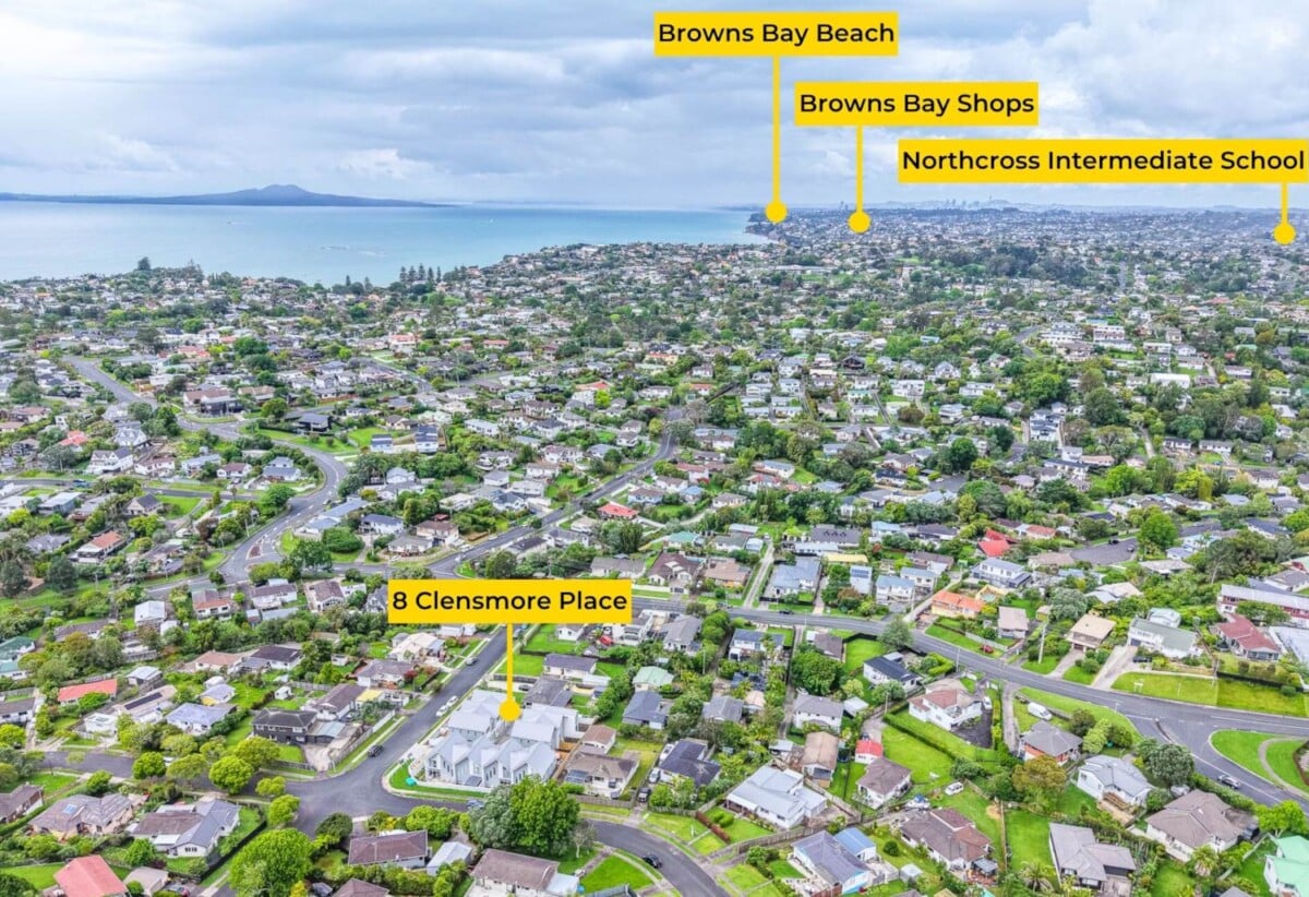 Motivated developer, move-in ready, Built by Jennian Homes with 10-Year Master Build Guarantee, Brandnew freehold 3 bed 2.5 baths home with garage, 0.7 km to Long Bay School, 8C Clensmore Place, Torbay, Auckland