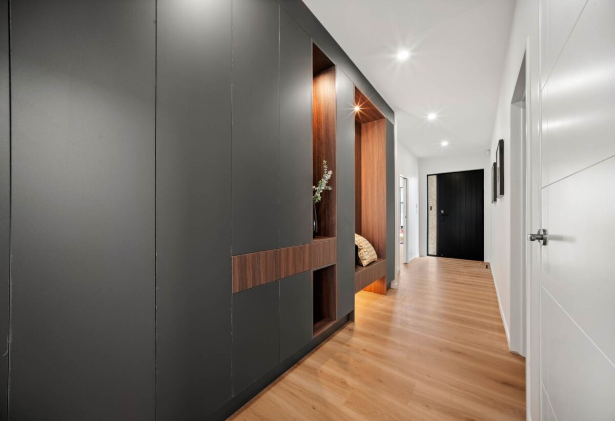 Brandnew 5 beds 4.5 baths house on 400m2 section, with 1 bed granny ground floor, 0.7km to Scott Point Primary School, 1.1 km to Hobsonville Point Secondary School, 6 Pukeko Road, Hobsonville, Auckland