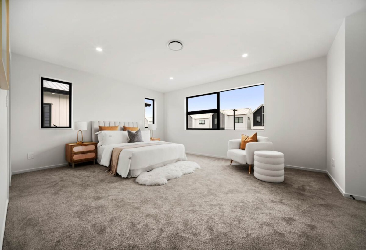 Brandnew 5 beds 4.5 baths house on 400m2 section, with 1 bed granny ground floor, 0.7km to Scott Point Primary School, 1.1 km to Hobsonville Point Secondary School, 6 Pukeko Road, Hobsonville, Auckland
