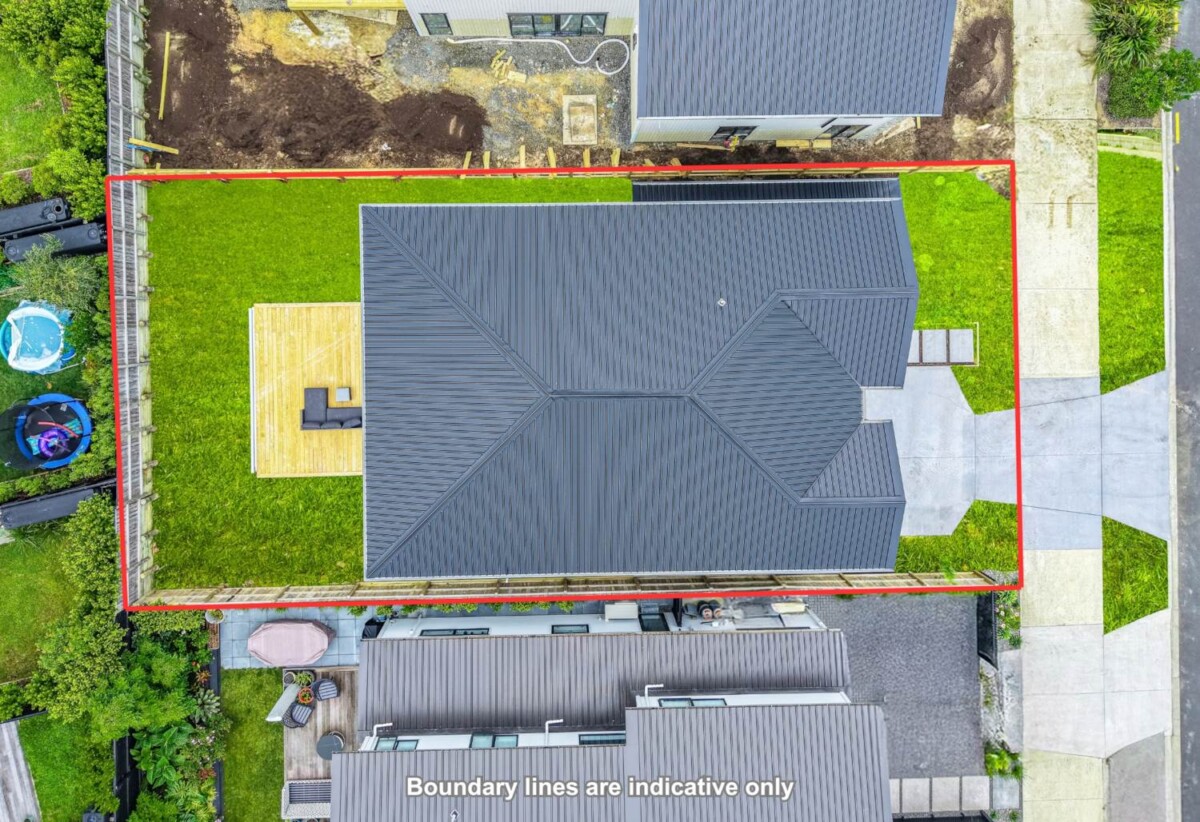 Brandnew 5 beds 4.5 baths house on 400m2 section, with 1 bed granny ground floor, 0.7km to Scott Point Primary School, 1.1 km to Hobsonville Point Secondary School, 6 Pukeko Road, Hobsonville, Auckland