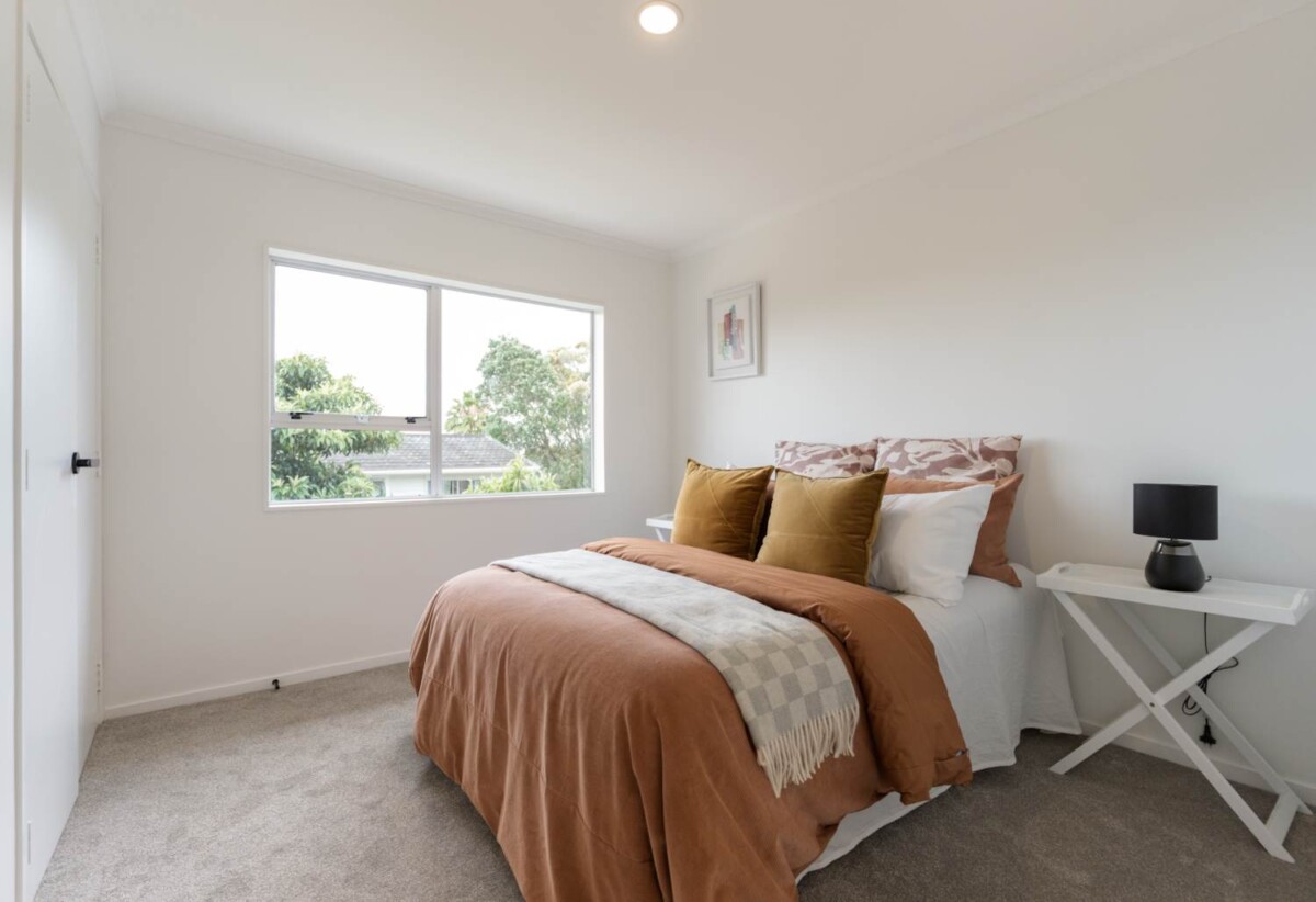Directly across from a reserve, refreshed 3 beds 2 baths house with sun room on 607m2 section, minutes to schools, shopping mall, 1 km to Windy Ridge School, 1.7 km to Glenfield Intermediate School, 29 Domain Road, Glenfield, Auckland