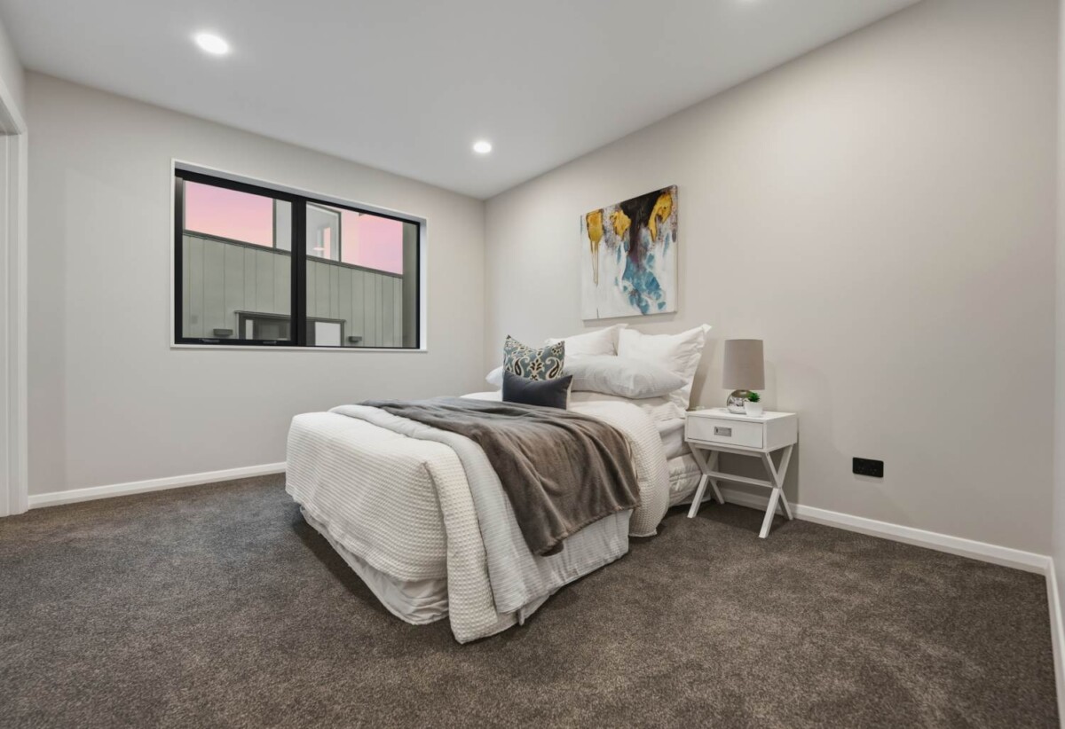 327m2 5 beds 5.5 baths house on 454m2 section, 5 ensuites, minutes to beaches, schools, Long Bay village, 1.4 km to Long Bay College, 1.5 km to Long Bay School, 148 Te Oneroa Way, Long Bay, Auckland