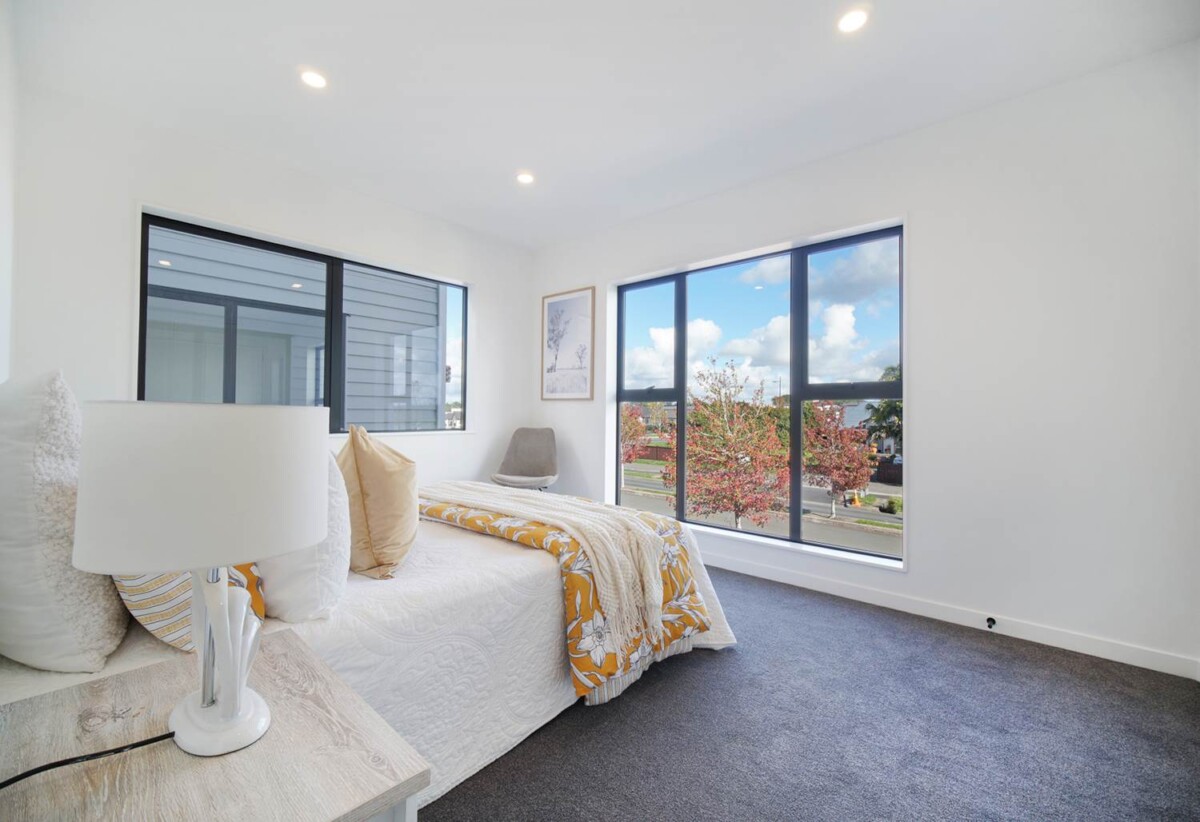 Brandnew 5 beds home with car park on 172m2 section, 2 ensuites, Costco is coming, New shopping mall is coming as well as new train station, 149 Bremner Road, Karaka, Auckland