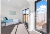 Brandnew 4 beds 4 baths home with garage, 1 bed 1 bath ground floor, 0.1 km to Rutherford School, 0.3 km to Rutherford College, 1.5 km to Te Atatu Intermediate, 4/4 Toru Street, Te Atatu Peninsula, Auckland