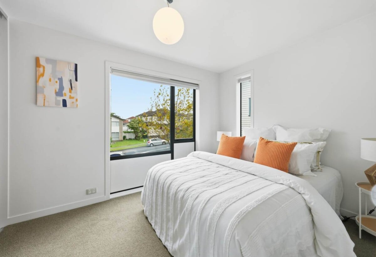 Freehold 4 beds 2 baths home with garage, 0.6 km to Mission Heights Primary School, 0.5 km to Mission Heights Junior College, 0.8 km to Ormiston Senior College, 313 Murphys Road, Flat Bush, Auckland