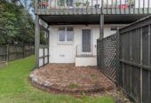 Brick 3 beds 1 bath home with car park, 0.8 km to Cornwall Park District School, 1.1 km to Remuera Intermediate, 1.2 km to One Tree Hill College, 1/214 Campbell Road, Greenlane, Auckland